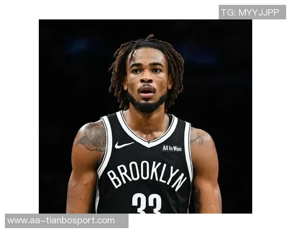 克拉克斯顿赛季数据亮眼场均131分75篮板4助攻14盖帽领跑全队 克拉克斯顿赛季数据亮眼场均131分75篮板4助攻14盖帽领跑全队